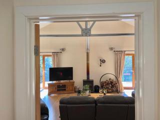 Perfect Tranquil Holiday Home Old Forge Pumphouse - Pass the Keys - 1