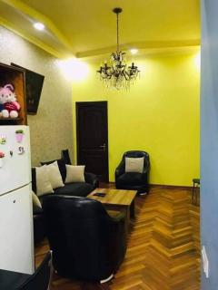 Old Batumi Apartment - 6