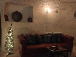 Deep Cave House - 1