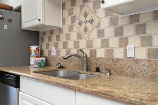 302B - Fresh & Modern with Harbor & Partial Oceanview - Oceanside - 4