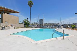 303B Perfect Location Beach Across the Street - Walk to Shops Dining - Harbor Views - Oceanside - 2