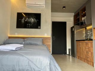 Lindo Studio prox Av Paulista e Sírio Libanês - São Paulo - 2