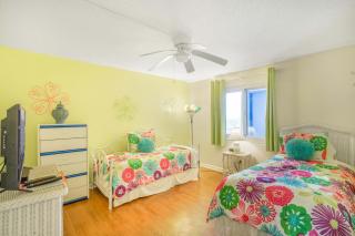 Romar Tower 5A by Vacation Homes Collection - 5