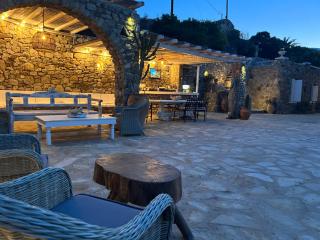 Navy Blue Suites - Ornos - 2