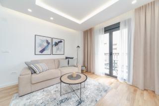 Salus Hill Condo - Budva - 8
