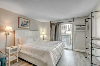 Ocean View King Suite! Perfect for 2-4 Guests! Sea Mist 50704 - 0