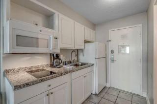 Ocean View King Suite! Perfect for 2-4 Guests! Sea Mist 50704 - Myrtle Beach - 5