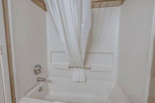 Ocean View King Suite! Perfect for 2-4 Guests! Sea Mist 50704 - Myrtle Beach - 3