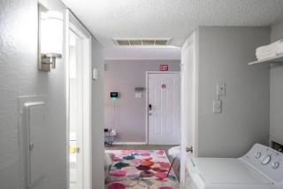 Entire Place Wi-fi Washer Dryer 4kTV Pets Allowed #615 - Arlington - 7