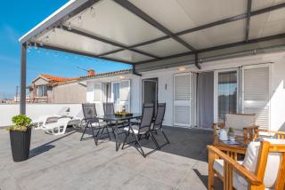 Apartment and Rooms Dalmatiko - Vodice - 3