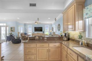 Blue Laguna by Vacation Homes Collection - 3