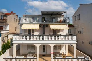 Apartment and Rooms Dalmatiko - Vodice - 8