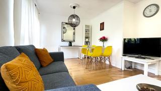 Amazing Location - City of London- 2 Bedroom Stunning Canal View House With Private Garden,Parking & Balcony - 2