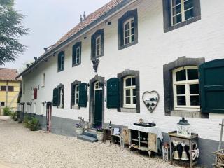 Holiday Home in Slenaken with Bubble Bath - Slenaken - 3