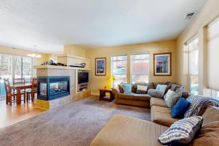 Charming Mt Rose Retreat - South Lake Tahoe - 9