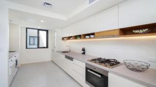 405 Pine Tree Short Walk To Beach Accom Holidays - Terrigal - 8
