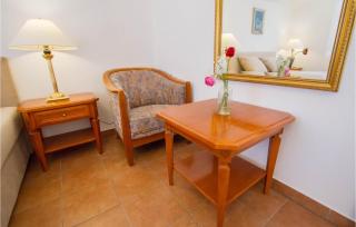 Awesome Apartment In Vir With Wifi - Vir - 7