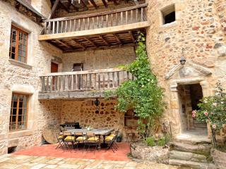 Élégant cottage médiéval restauré avec piscine, cheminée, proche du golf et attractions culturelles - FR-1-489-335 - Hérisson - 0