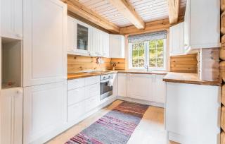 Beautiful Home In Dalholen With Sauna - Furuhovde - 4