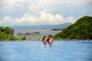 Tugawe Cove Resort - Colongcocon - 9
