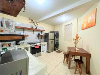 COMFY. Full internet, kitchen, washer and dryer, Netflix - 7