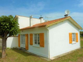 Maison 4 pièces à Saint-Trojan-les-Bains, 6 couchages, animaux admis, ménage inclus - FR-1-246A-247 - 0