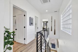 Newly Built Modern Home w Ocean View Rooftop Deck - 1