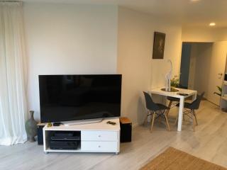 Luxury Waterfront - One Tree Point - 3