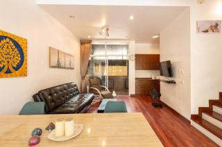 420 House- up to 10 guests in central Bangkok. - 1