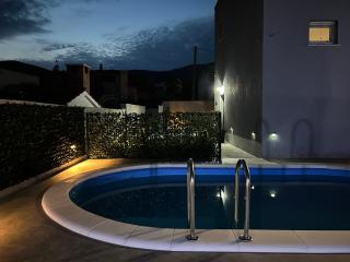 Villa Marta 3 bedrooms, 2 baths and pool - Kastel Stafilic - 2