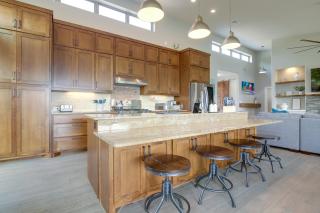 Lake Travis House with Private Pool and Hot Tub! - Leander - 4