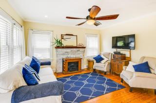 Point Lookout Cottage - Walk to Beach! - 7