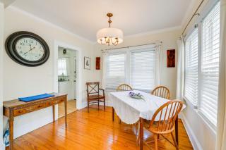 Point Lookout Cottage - Walk to Beach! - - 2