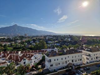 High-End 2 Bedroom Sea View Apartment in Puerto Banus - Marbella - 0