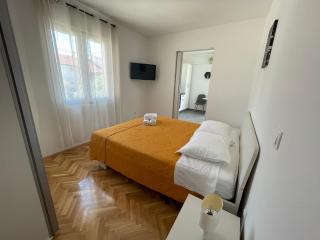 Apartments Roko - Turanj - 3