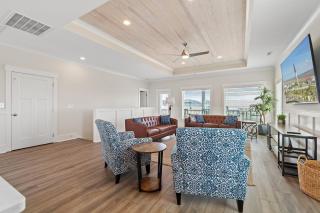 A Wave From It All - Oak Island - 6