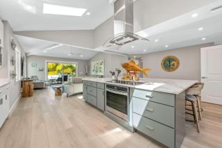 Four-Bedroom House - Anna Maria - 3
