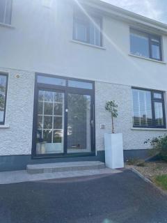 Beautiful one bedroom Apartment In Galway City - 1