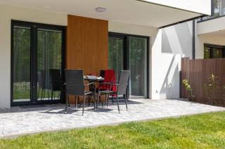 Plażowa Park Apartment with Garden by Noclegi Renters - Międzywodzie - 9