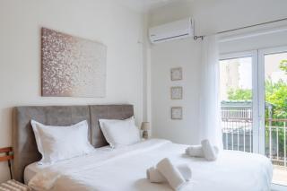 Spacious 2 bedroom apartment at Glifada - Atene - 1