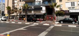 דירת 2 חדרים בטיילת בת ים - Bat Yam - 3