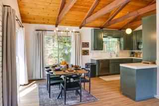 Deck and Fire Pit Stunning Twain Harte Cabin! - 9