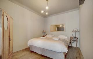 Red & Bleue YourHostHelper - 3