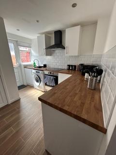 Charming Liverpool Home - Liverpool - 8