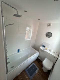 Charming Liverpool Home - Liverpool - 6