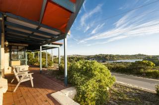 Moore Views - Stunning River Views - Guilderton - 0