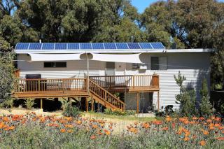 Just Beachy - Quiet Relaxing Pet Friendly - Guilderton - 9