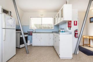 The Cray Pot - Centre of it all - Lancelin - 6