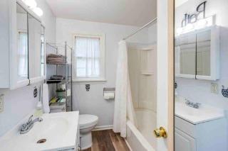 ~Ranch W/ Hot Tub~ by Arprt/Dtwn/UofR/RIT W/AC - Rochester - 7