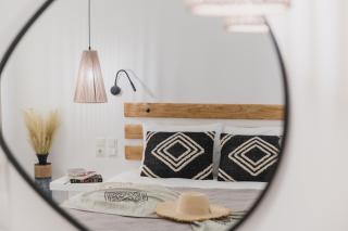 Petros Studios & Suites - Naxos Chora - 4